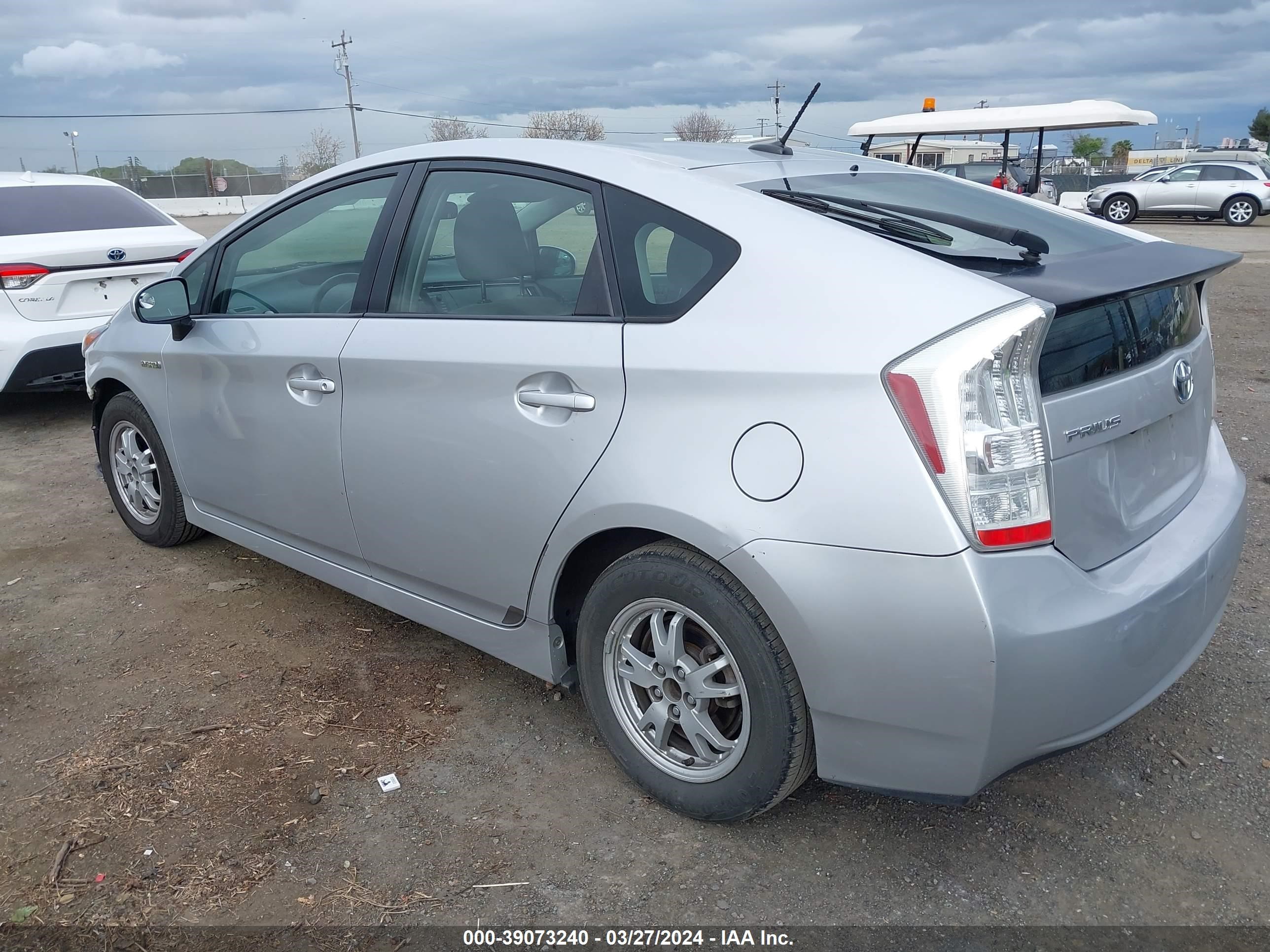 Photo 2 VIN: JTDKN3DU9B5247550 - TOYOTA PRIUS 