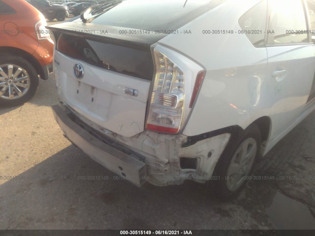 Photo 5 VIN: JTDKN3DU9B5325597 - TOYOTA PRIUS 