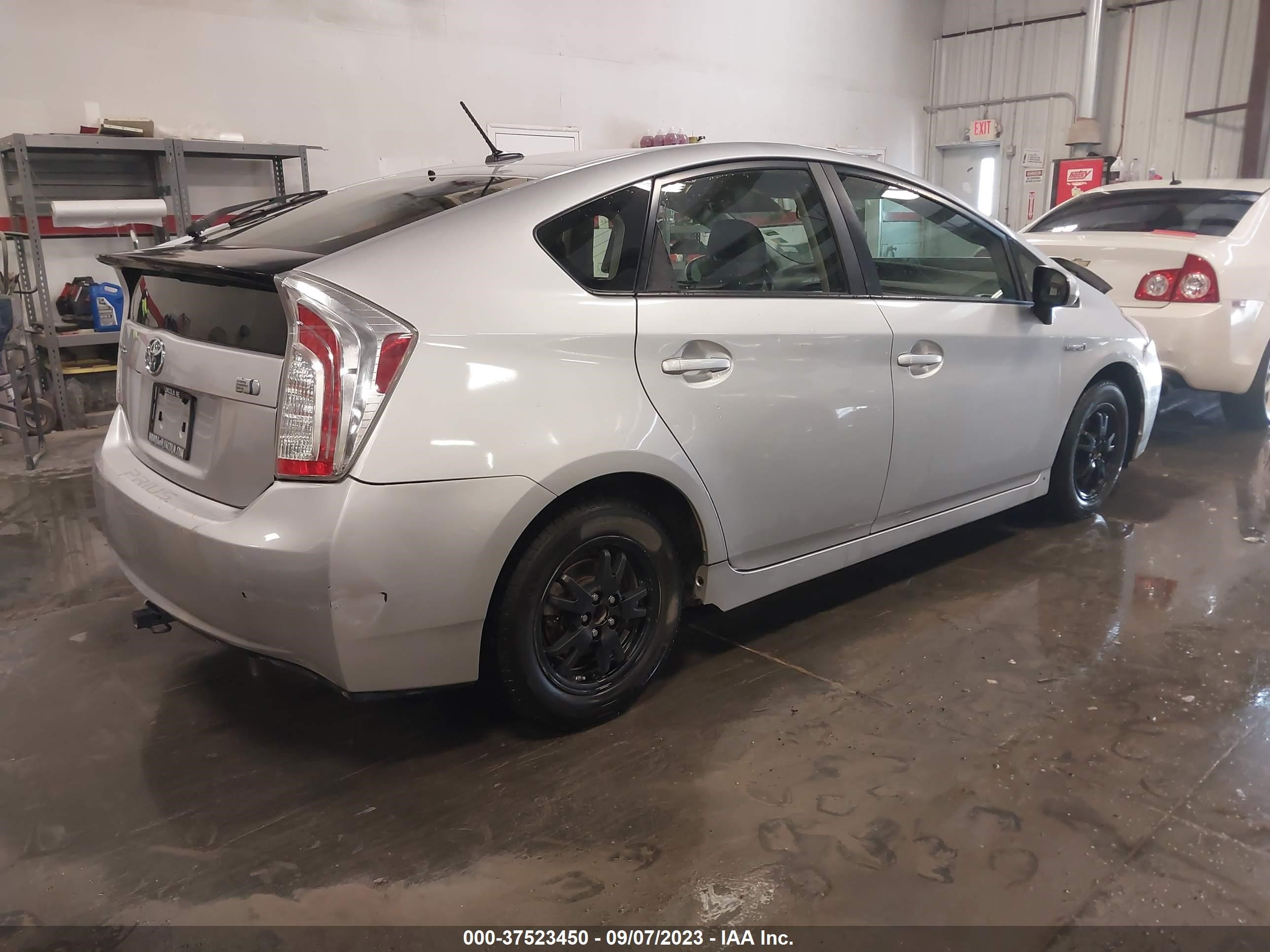 Photo 3 VIN: JTDKN3DU9C1537019 - TOYOTA PRIUS 