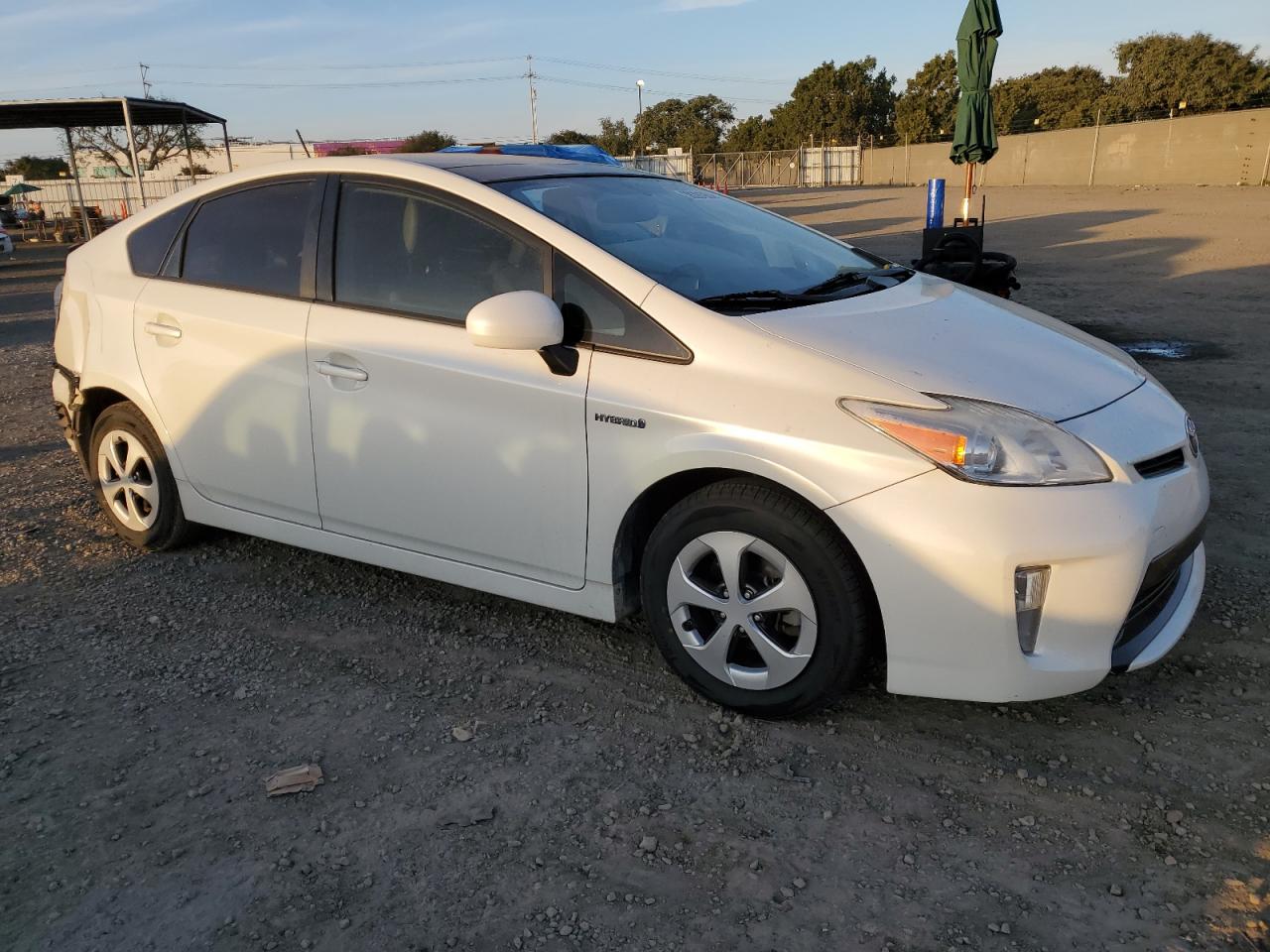 Photo 3 VIN: JTDKN3DU9D1649675 - TOYOTA PRIUS 