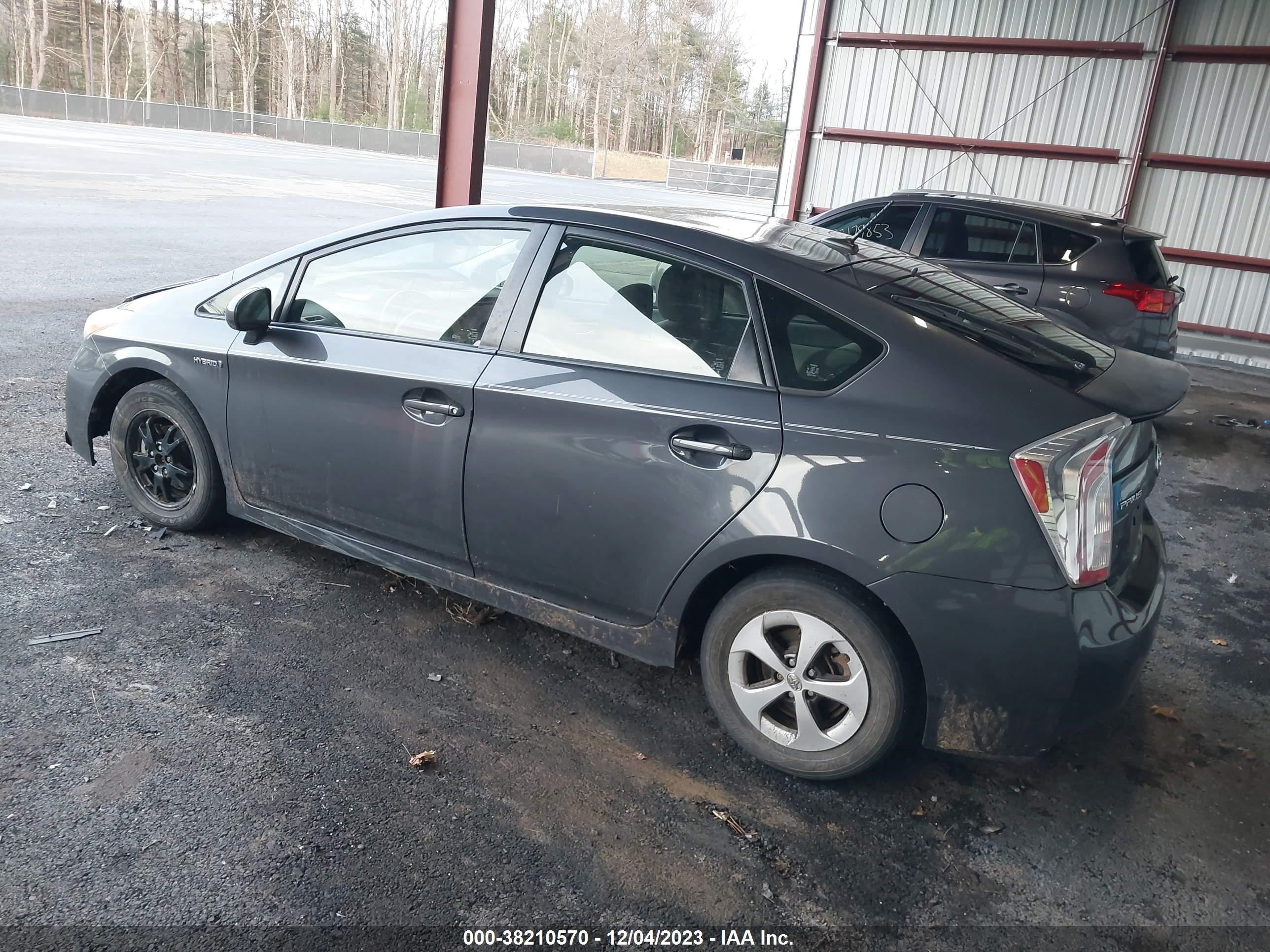 Photo 2 VIN: JTDKN3DU9D1679632 - TOYOTA PRIUS 