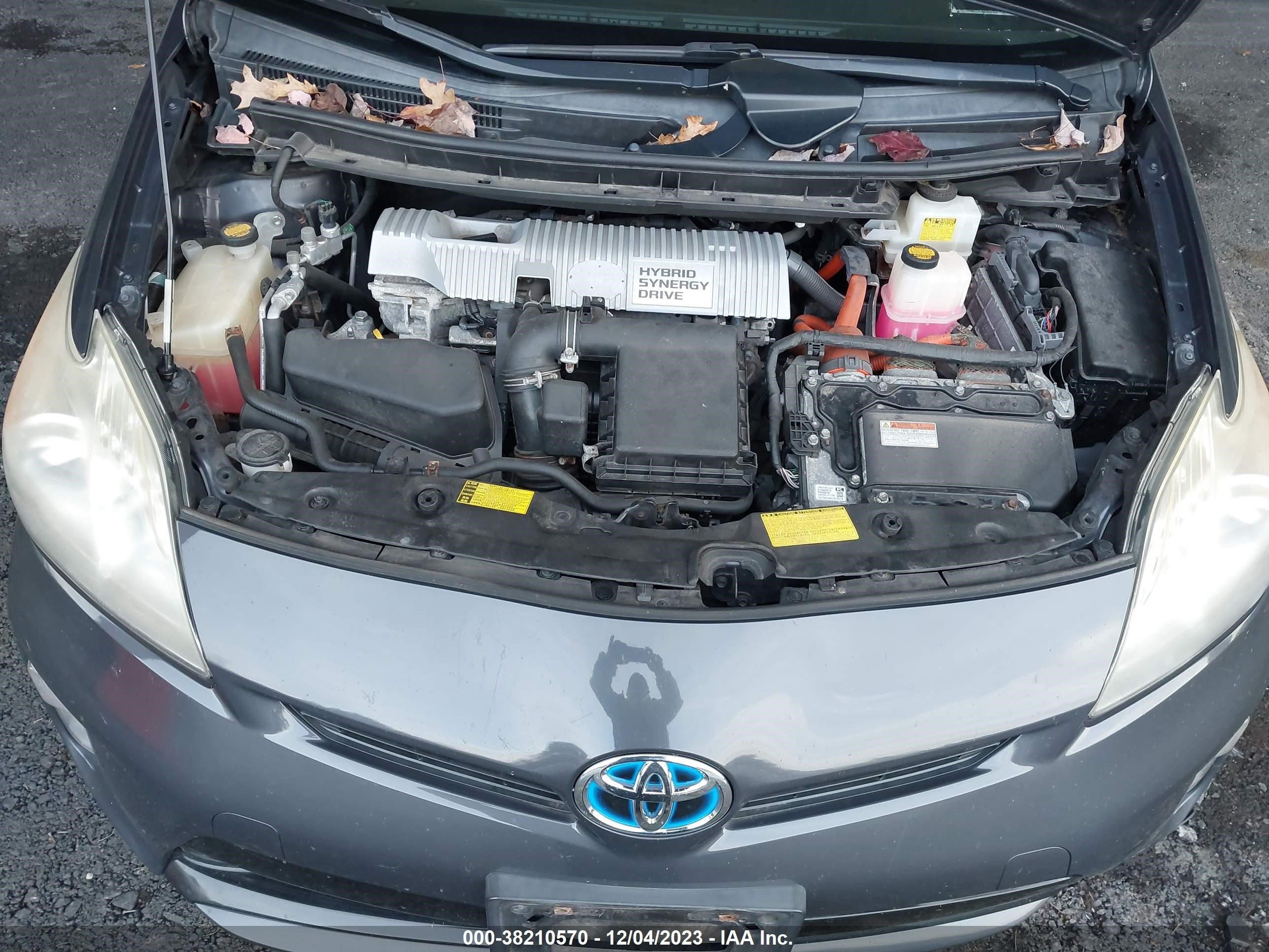 Photo 9 VIN: JTDKN3DU9D1679632 - TOYOTA PRIUS 