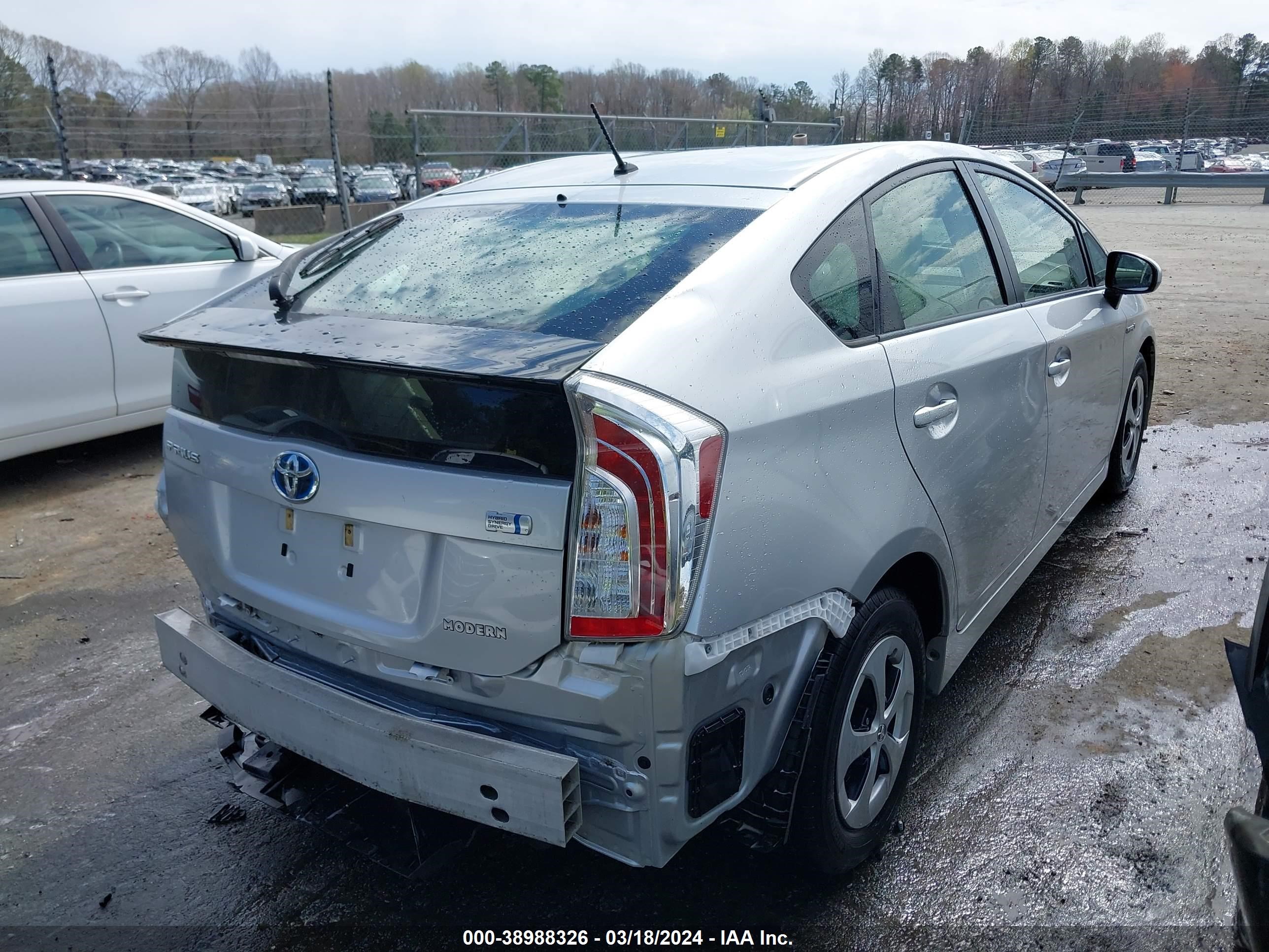 Photo 3 VIN: JTDKN3DU9D5596534 - TOYOTA PRIUS 