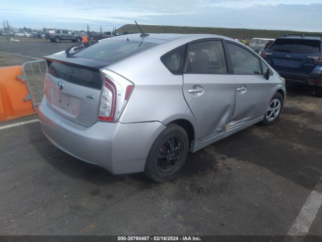 Photo 3 VIN: JTDKN3DU9D5640676 - TOYOTA PRIUS 