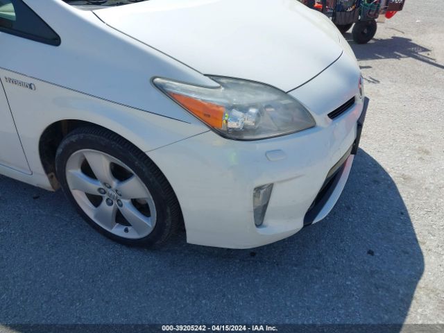 Photo 5 VIN: JTDKN3DU9D5673936 - TOYOTA PRIUS 