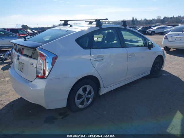 Photo 3 VIN: JTDKN3DU9E0383789 - TOYOTA PRIUS 