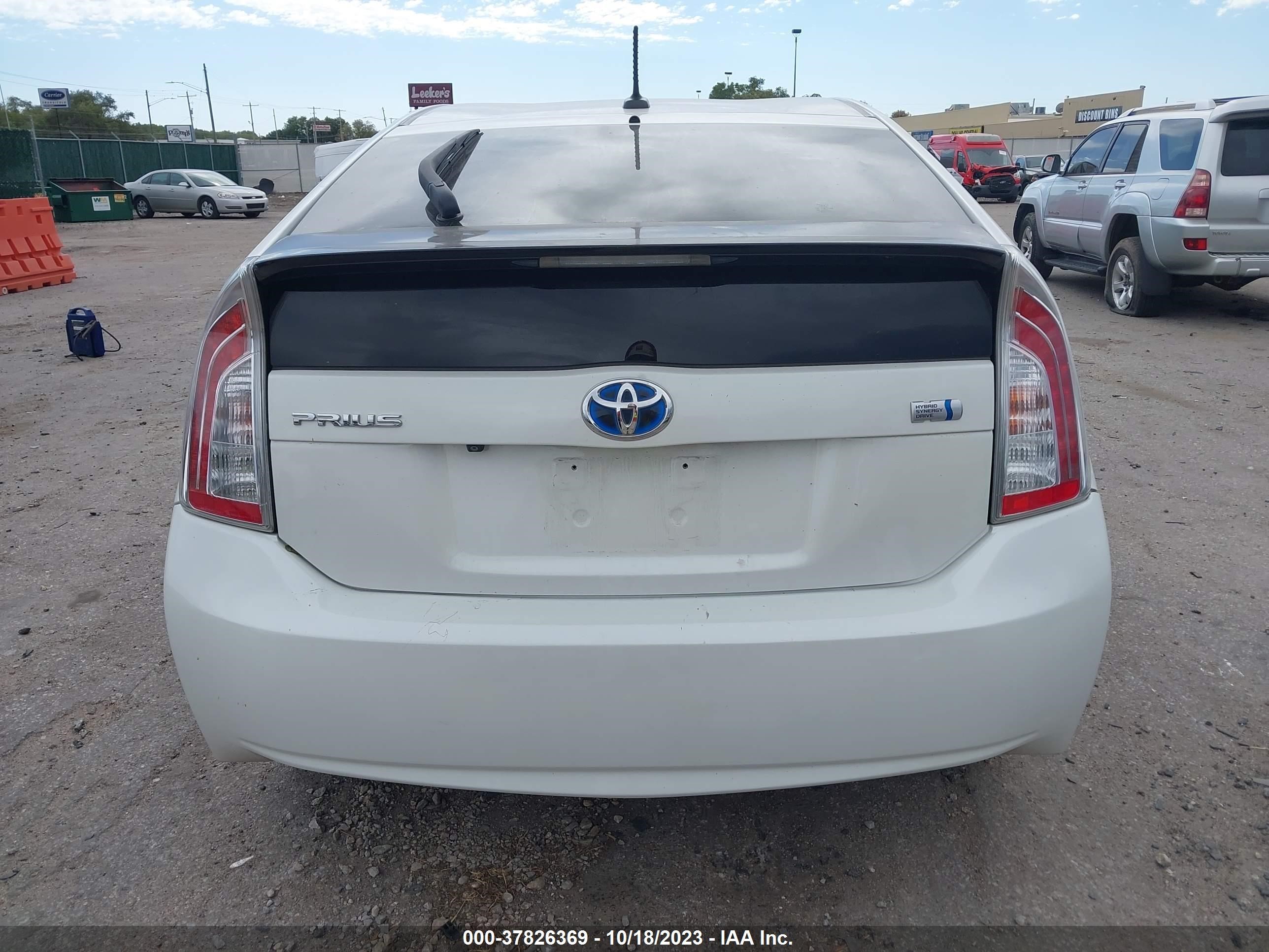 Photo 15 VIN: JTDKN3DU9F0435407 - TOYOTA PRIUS 