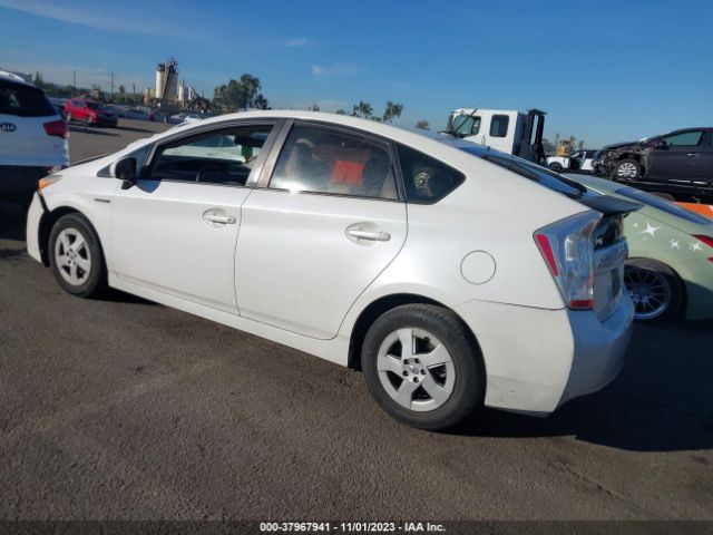 Photo 2 VIN: JTDKN3DUSA5072079 - TOYOTA PRIUS 