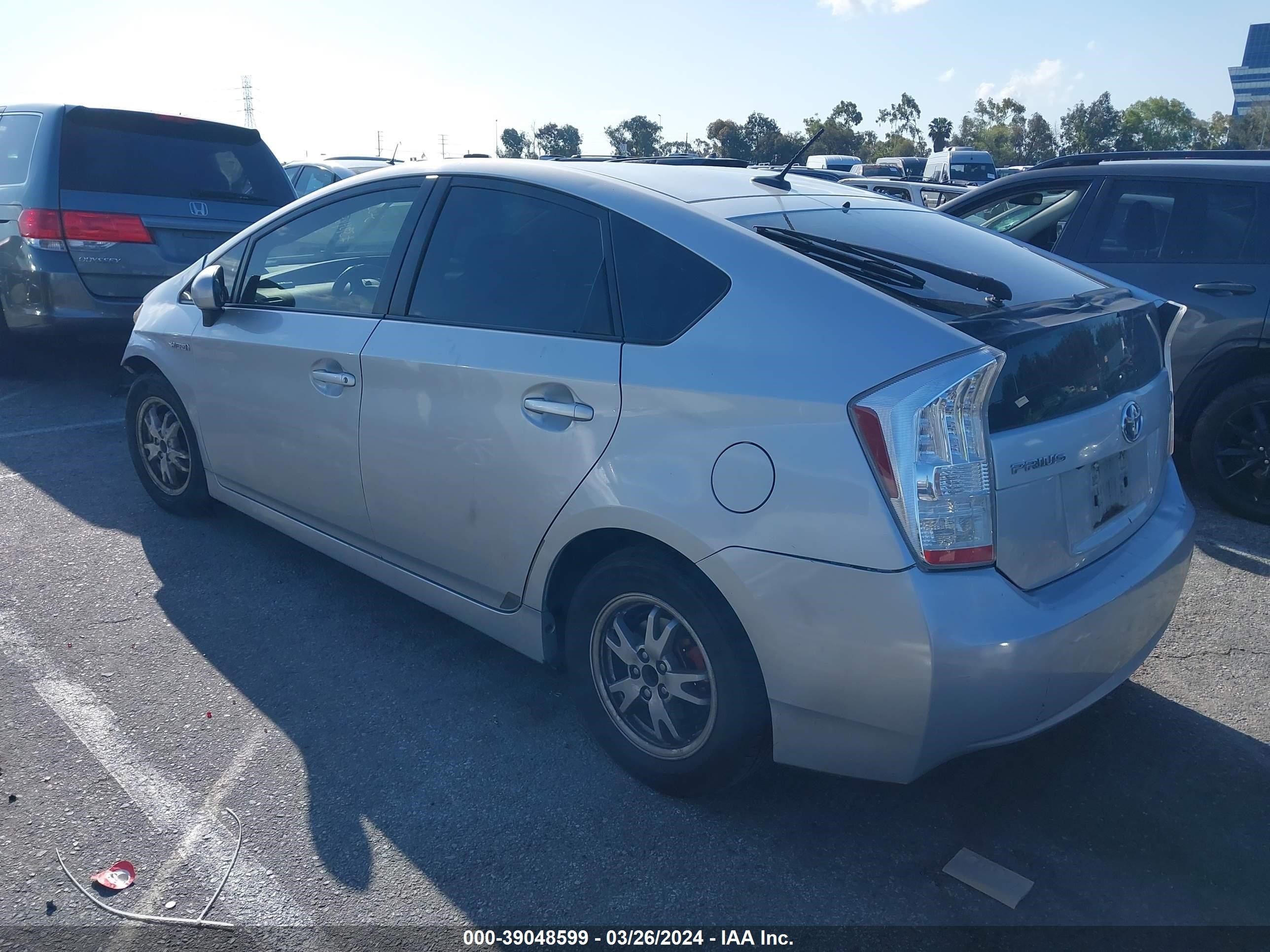 Photo 2 VIN: JTDKN3DUXB0265536 - TOYOTA PRIUS 