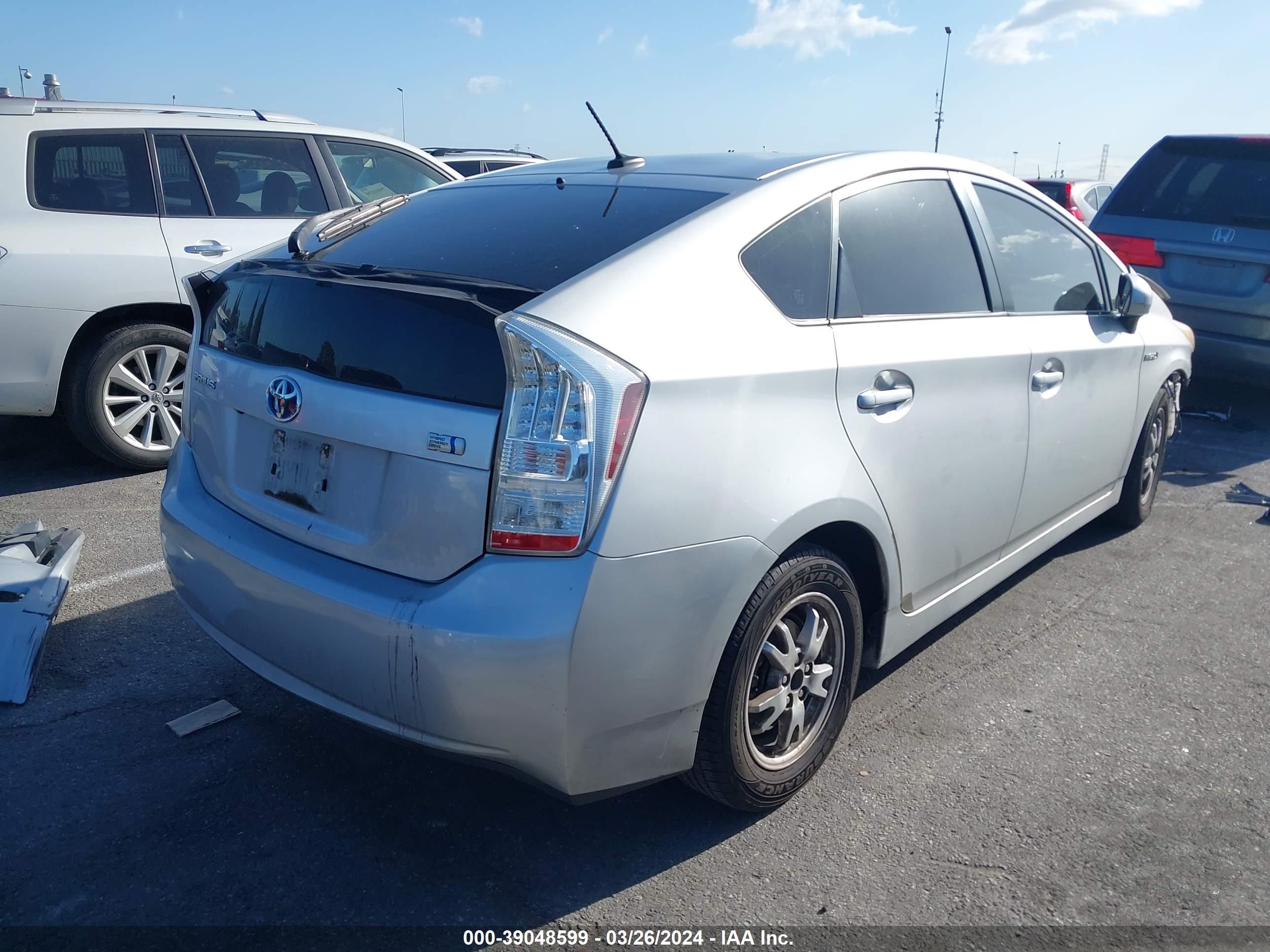 Photo 3 VIN: JTDKN3DUXB0265536 - TOYOTA PRIUS 