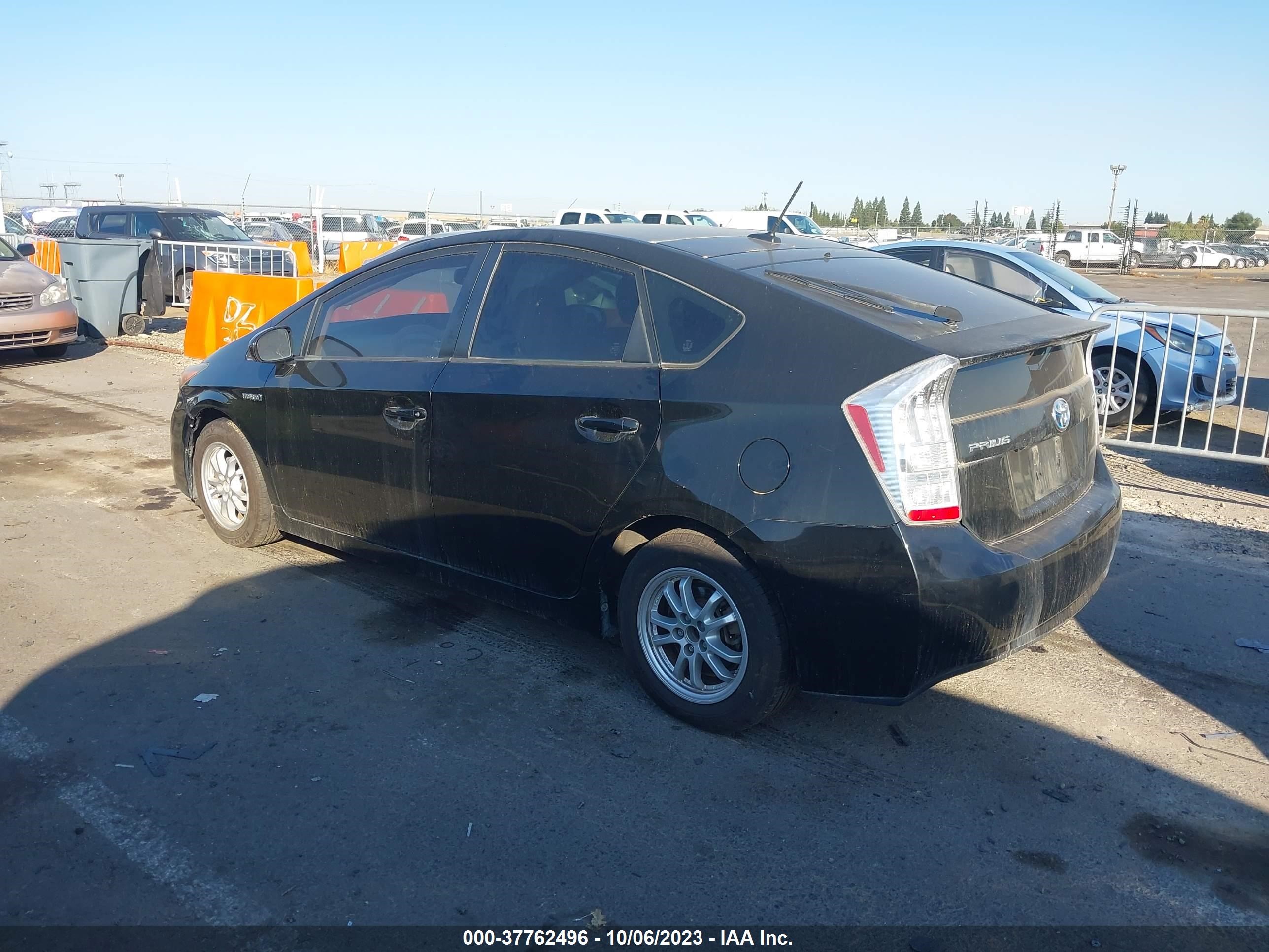 Photo 2 VIN: JTDKN3DUXB0317277 - TOYOTA PRIUS 