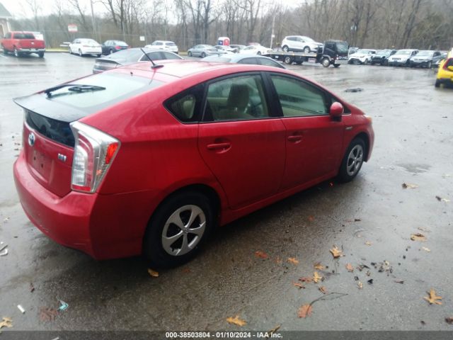 Photo 3 VIN: JTDKN3DUXC0333626 - TOYOTA PRIUS 