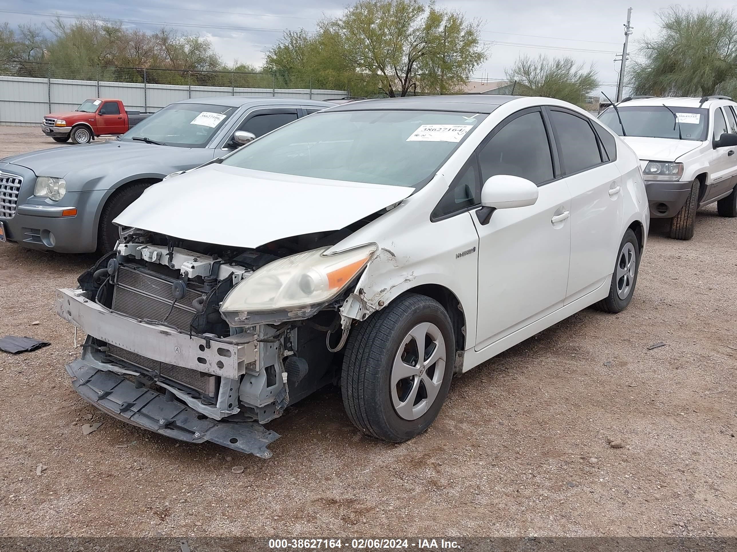 Photo 1 VIN: JTDKN3DUXC1580381 - TOYOTA PRIUS 