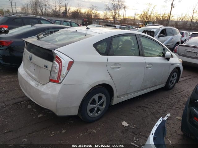 Photo 3 VIN: JTDKN3DUXC5478295 - TOYOTA PRIUS 