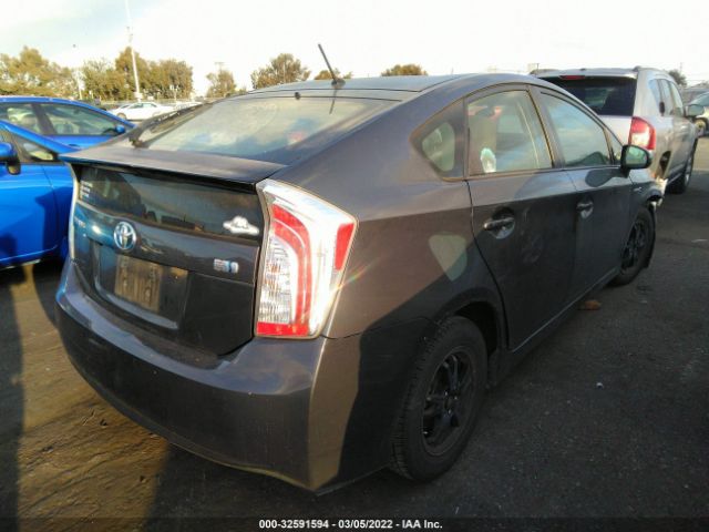 Photo 3 VIN: JTDKN3DUXD1629824 - TOYOTA PRIUS 