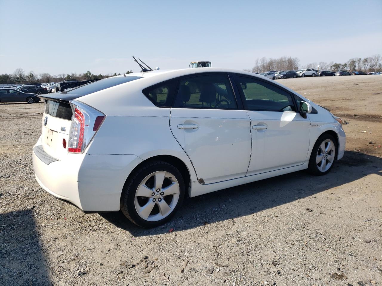 Photo 2 VIN: JTDKN3DUXD5570833 - TOYOTA PRIUS 