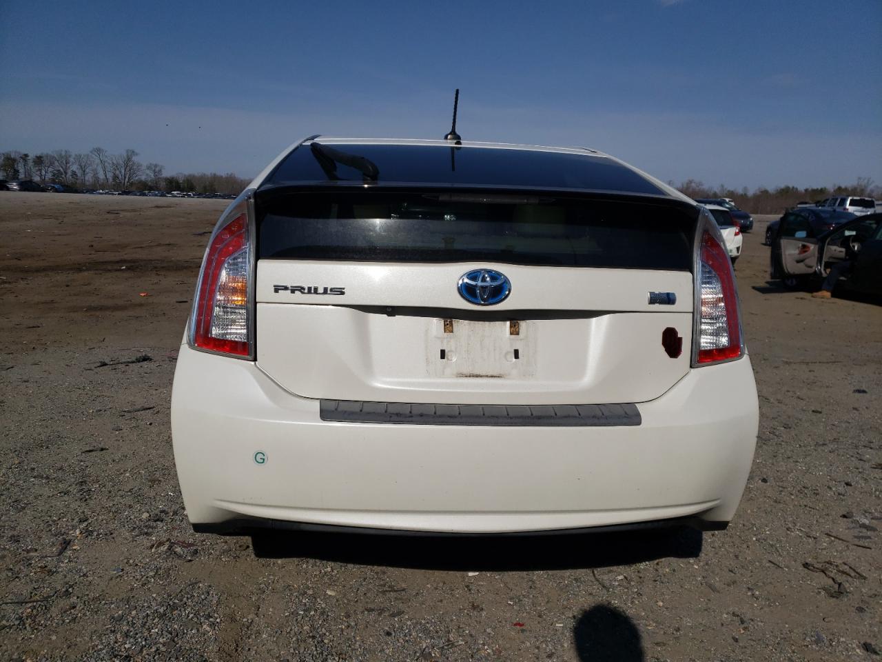 Photo 5 VIN: JTDKN3DUXD5570833 - TOYOTA PRIUS 