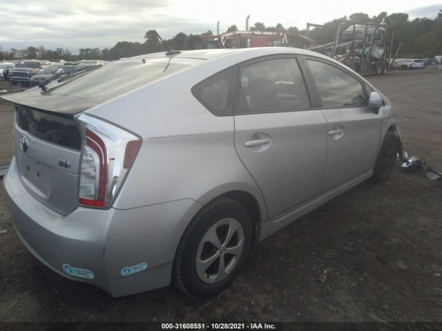 Photo 3 VIN: JTDKN3DUXD5652030 - TOYOTA PRIUS 