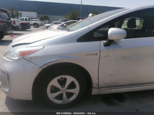 Photo 5 VIN: JTDKN3DUXD5681916 - TOYOTA PRIUS 