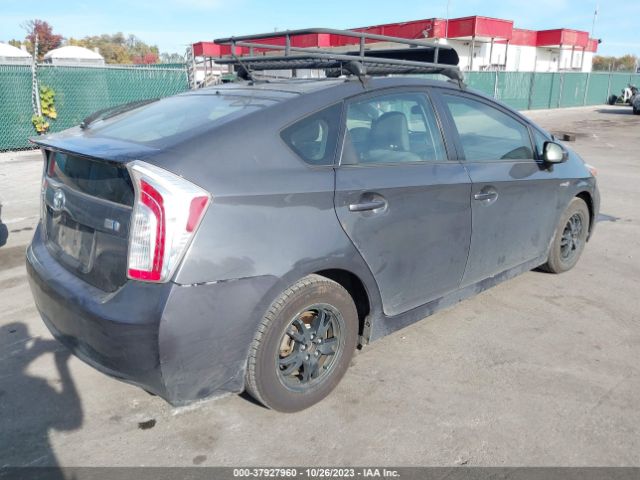 Photo 3 VIN: JTDKN3DUXF0398819 - TOYOTA PRIUS 