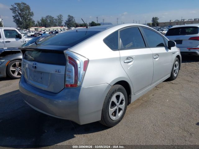 Photo 3 VIN: JTDKN3DUXF0434122 - TOYOTA PRIUS 