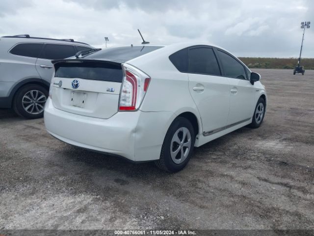 Photo 3 VIN: JTDKN3DUXF0447744 - TOYOTA PRIUS 