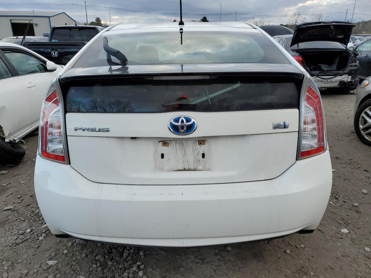 Photo 5 VIN: JTDKN3DUXF1908807 - TOYOTA PRIUS 