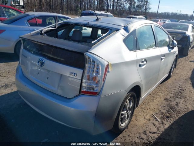 Photo 3 VIN: JTDKNTDU1B0248978 - TOYOTA PRIUS 