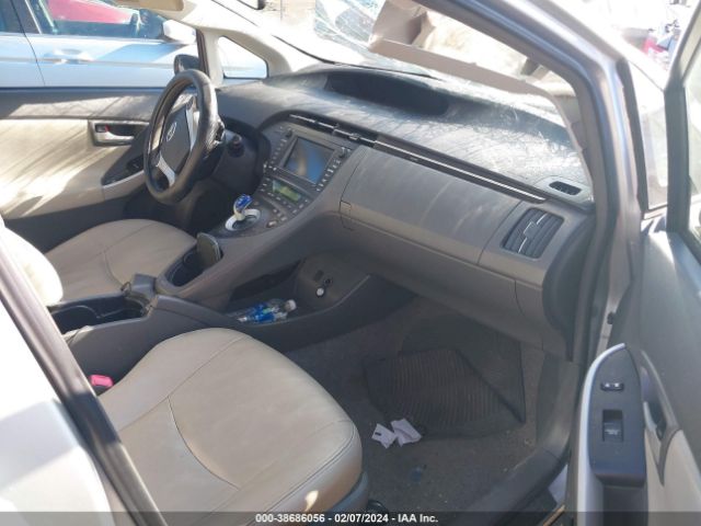 Photo 4 VIN: JTDKNTDU1B0248978 - TOYOTA PRIUS 