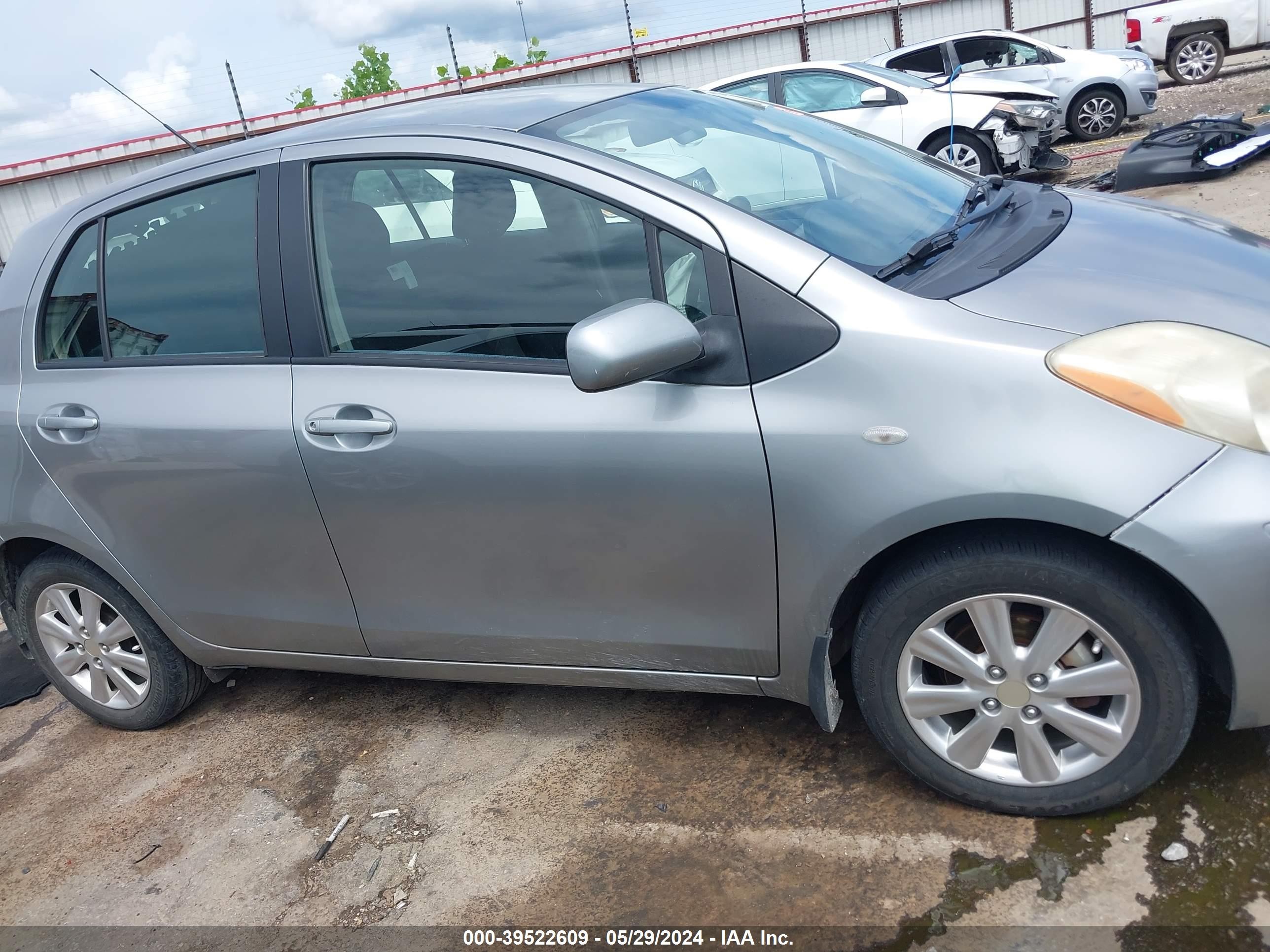 Photo 12 VIN: JTDKT4K39A5289253 - TOYOTA YARIS 