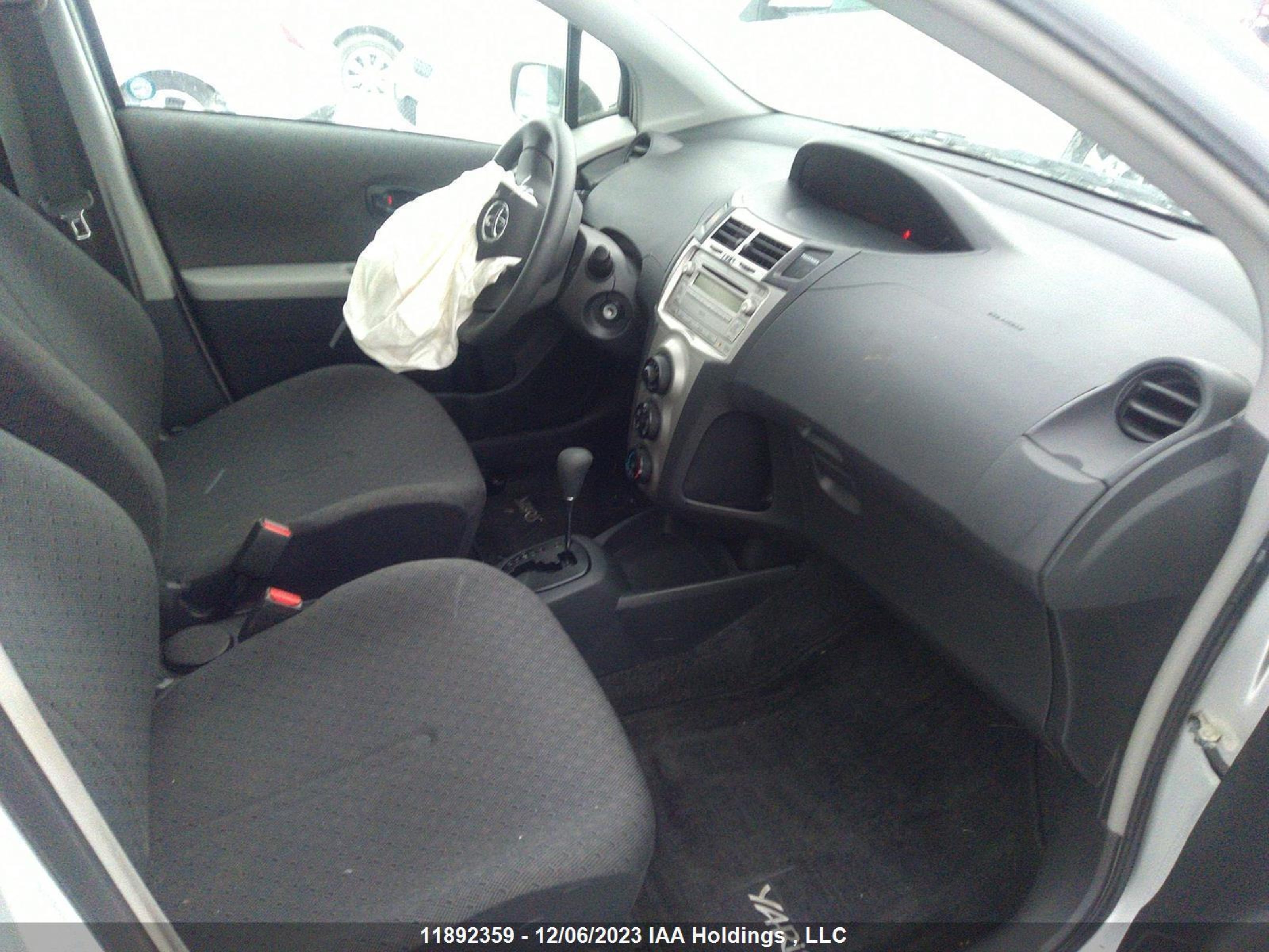 Photo 4 VIN: JTDKT4K3XB5339952 - TOYOTA YARIS 