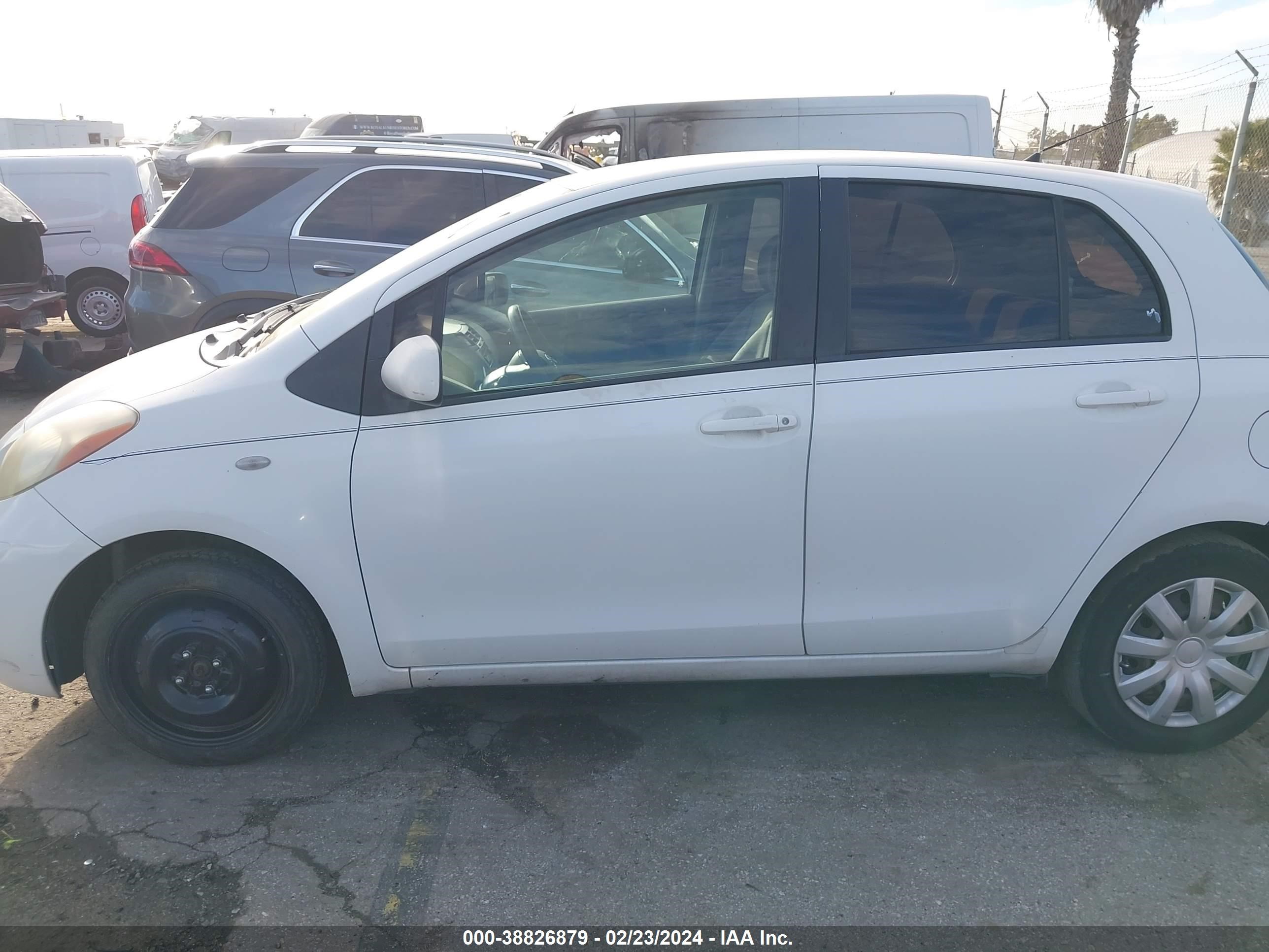 Photo 13 VIN: JTDKT903X95262588 - TOYOTA YARIS 