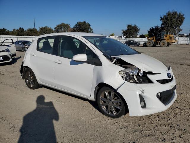 Photo 3 VIN: JTDKTUD30CD541221 - TOYOTA YARIS 