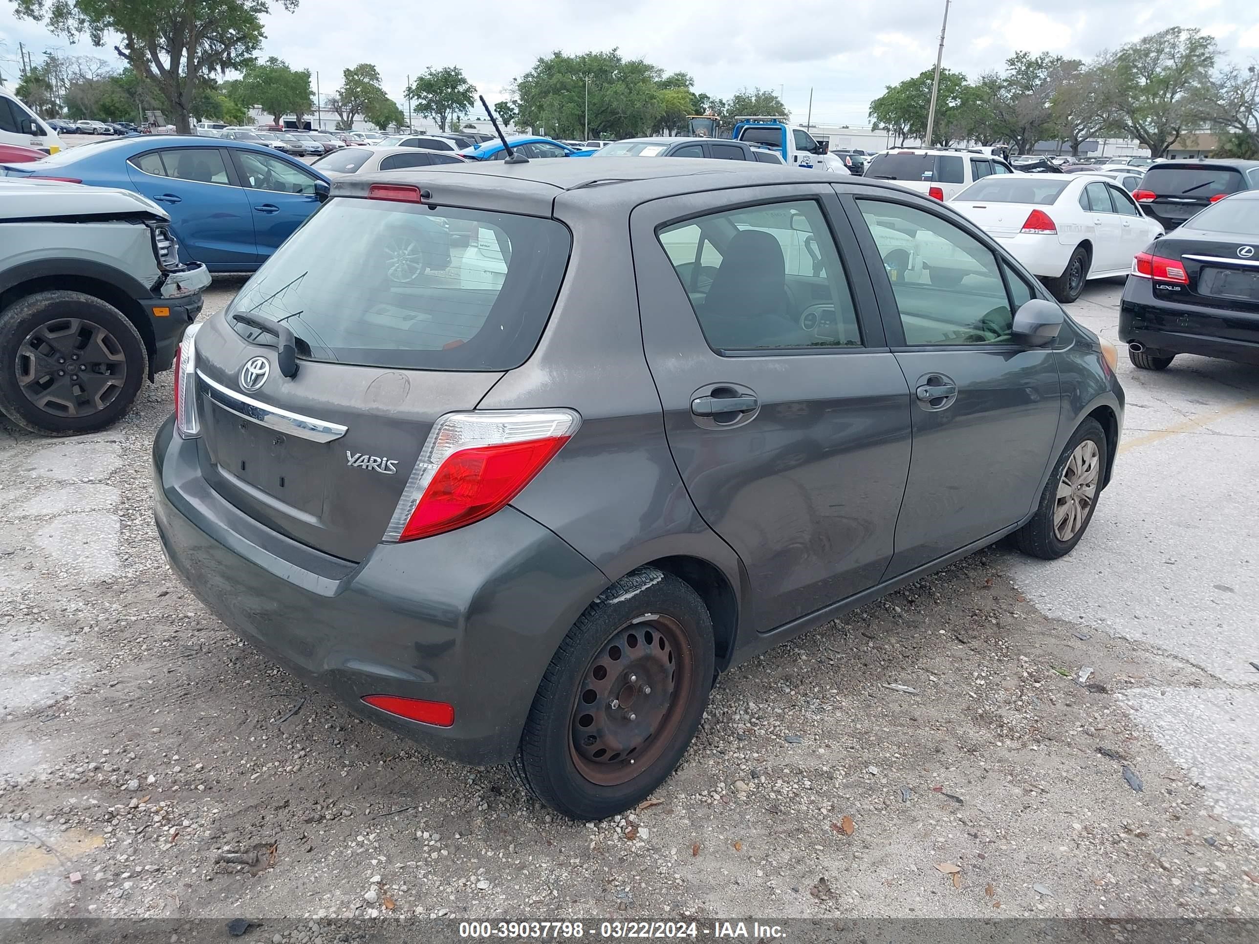 Photo 3 VIN: JTDKTUD30DD554780 - TOYOTA YARIS 