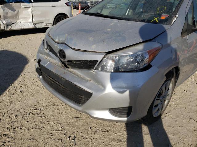 Photo 8 VIN: JTDKTUD31CD514142 - TOYOTA YARIS 