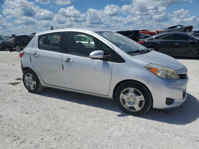 Photo 3 VIN: JTDKTUD31DD546199 - TOYOTA YARIS 