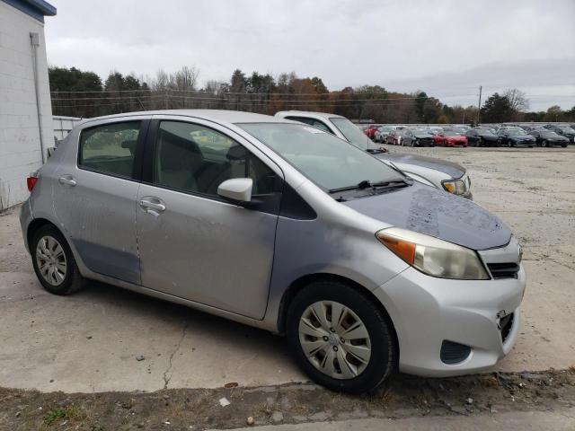 Photo 3 VIN: JTDKTUD32DD569927 - TOYOTA YARIS 