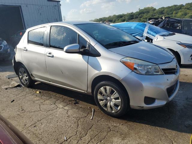 Photo 3 VIN: JTDKTUD34DD557665 - TOYOTA YARIS 