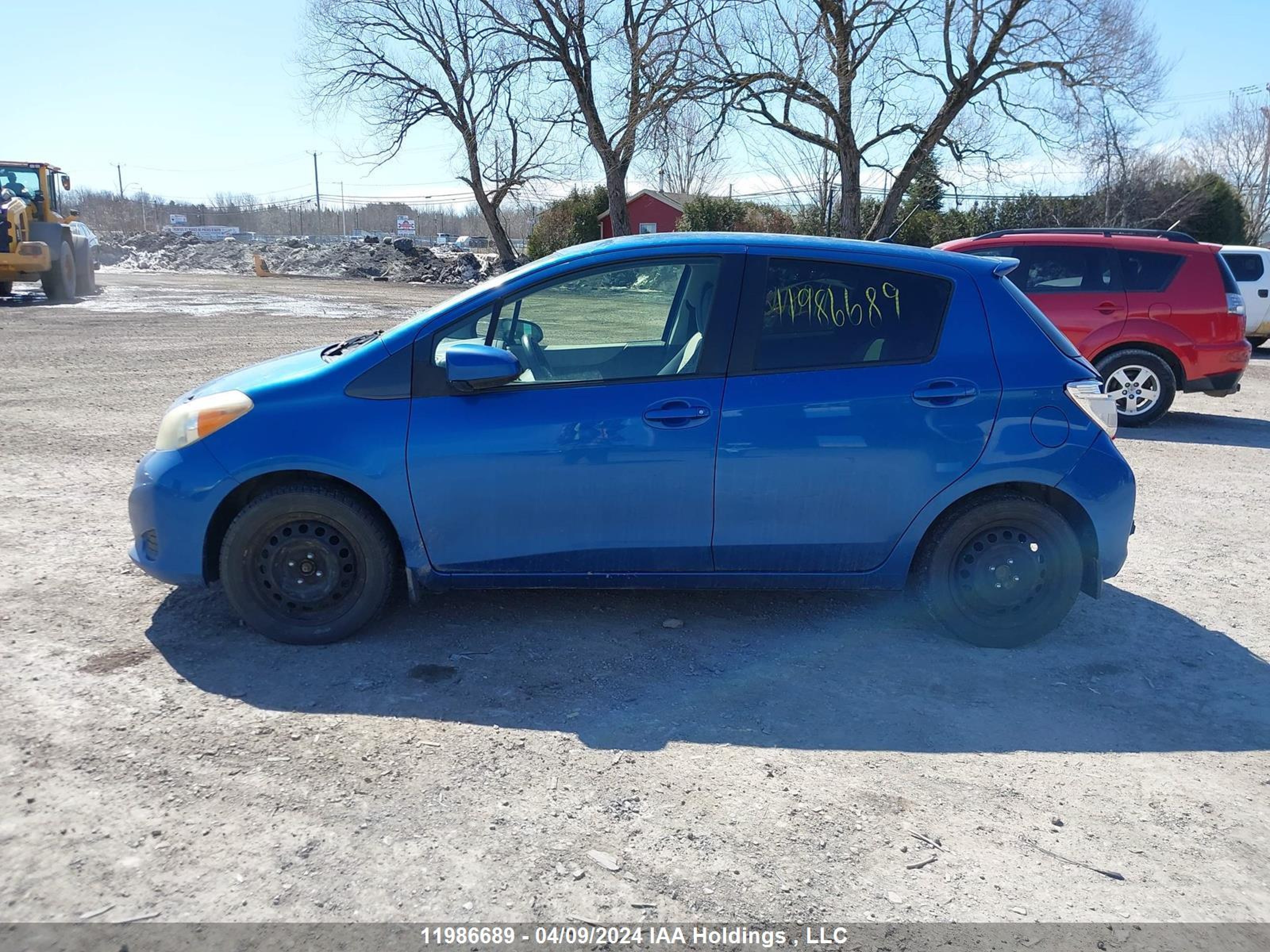 Photo 13 VIN: JTDKTUD35CD518209 - TOYOTA YARIS 