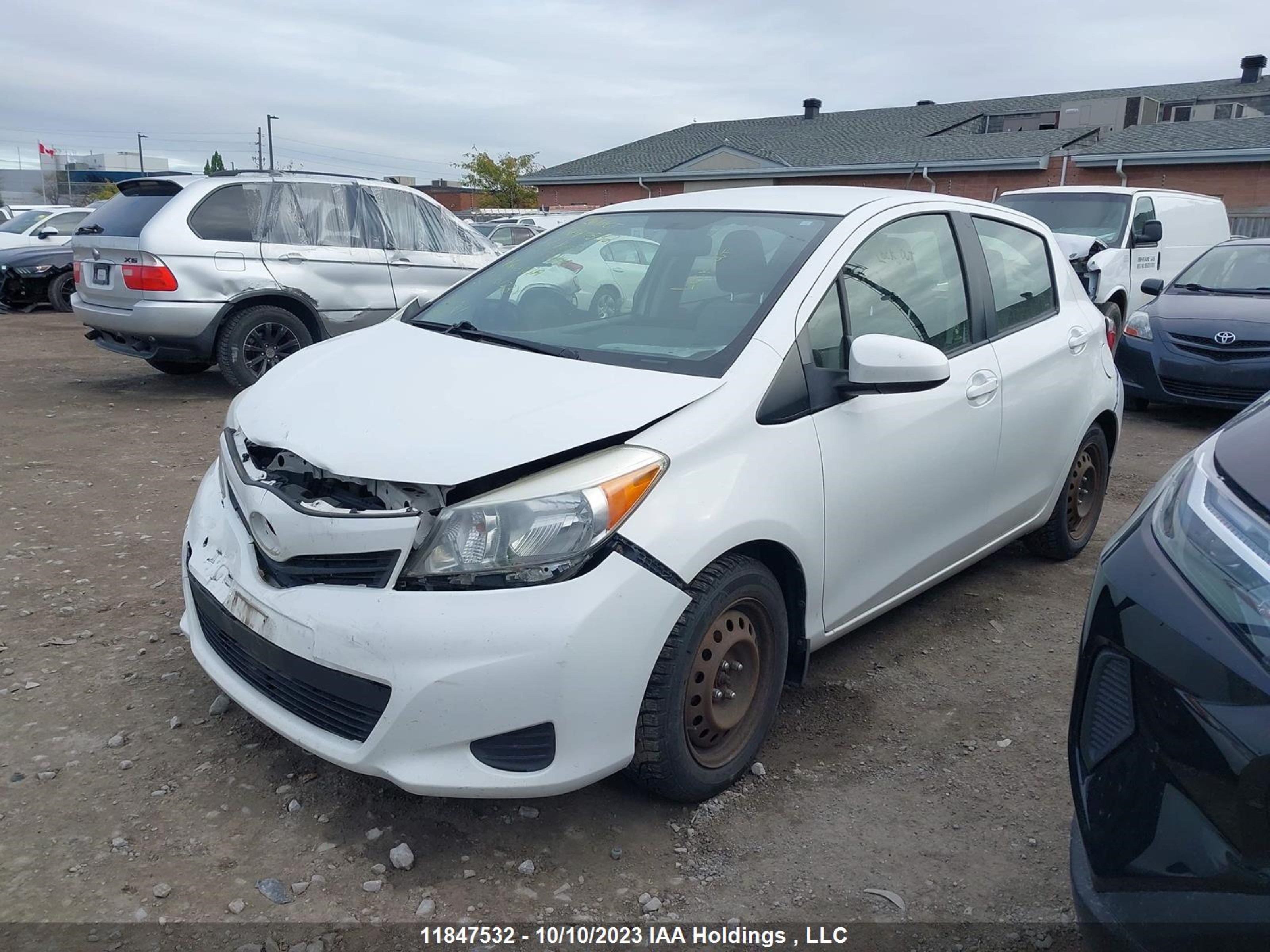 Photo 1 VIN: JTDKTUD36CD531440 - TOYOTA YARIS 