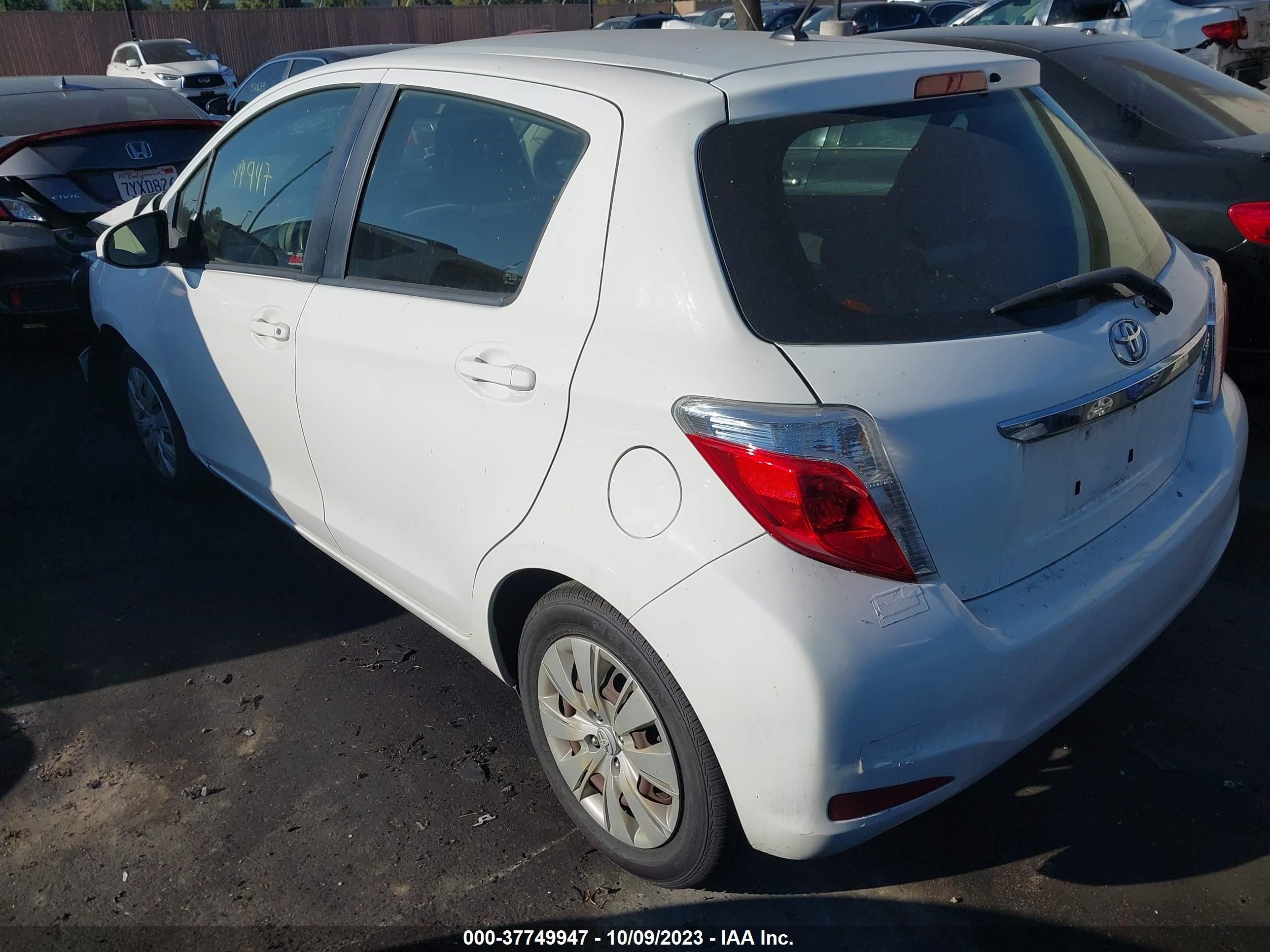 Photo 2 VIN: JTDKTUD37CD529437 - TOYOTA YARIS 