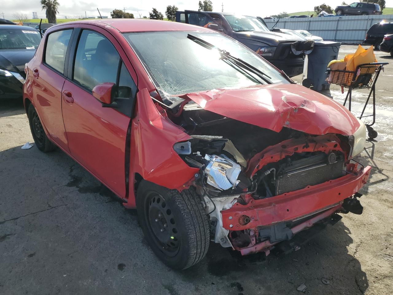 Photo 3 VIN: JTDKTUD37CD529728 - TOYOTA YARIS 