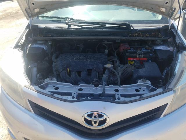 Photo 6 VIN: JTDKTUD37DD552167 - TOYOTA YARIS 