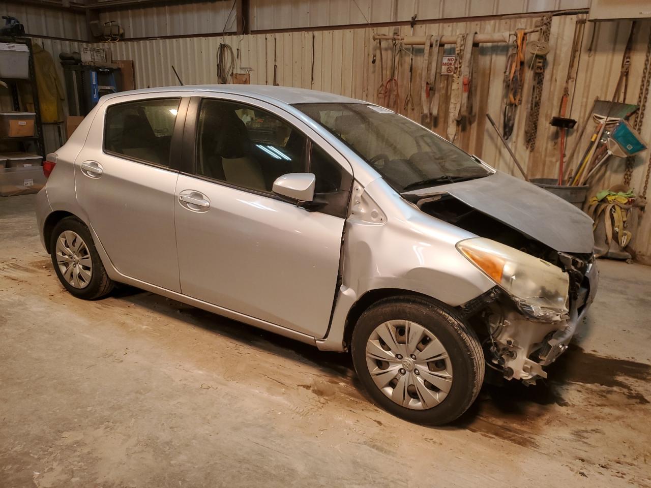 Photo 3 VIN: JTDKTUD38CD518706 - TOYOTA YARIS 