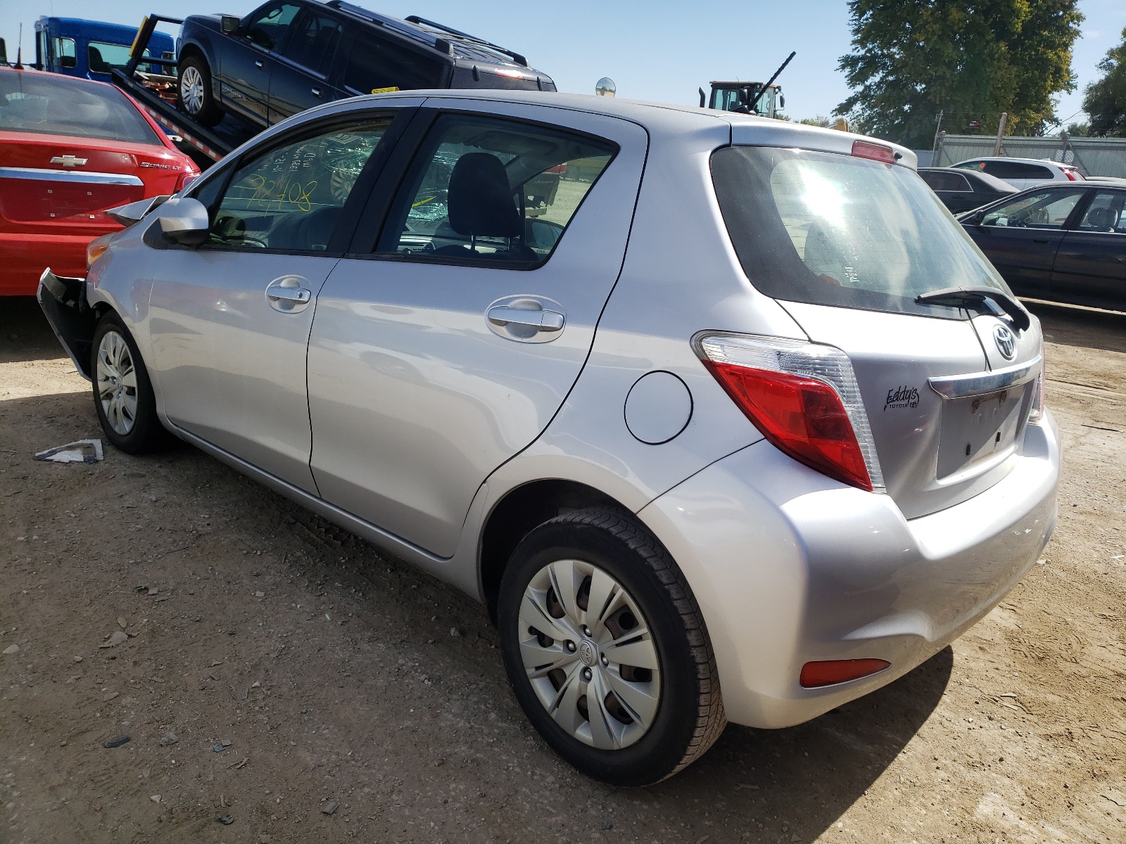 Photo 3 VIN: JTDKTUD39DD563655 - TOYOTA YARIS 