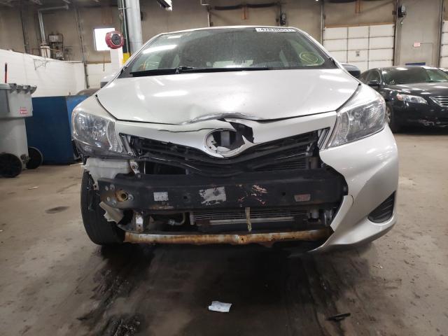 Photo 8 VIN: JTDKTUD3XCD513569 - TOYOTA YARIS 