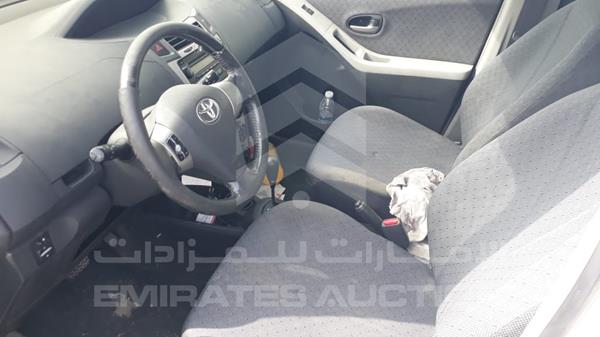 Photo 8 VIN: JTDKW923195125852 - TOYOTA YARIS 