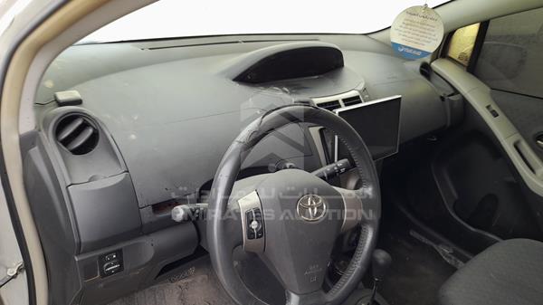 Photo 12 VIN: JTDKW9232B5174953 - TOYOTA YARIS 