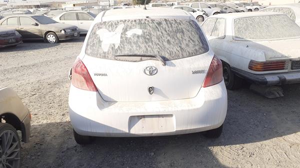 Photo 5 VIN: JTDKW923475052232 - TOYOTA YARIS 