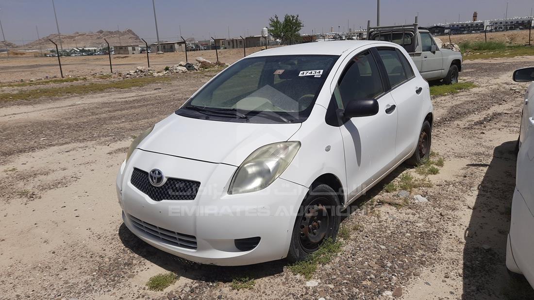 Photo 3 VIN: JTDKW923785108908 - TOYOTA YARIS 